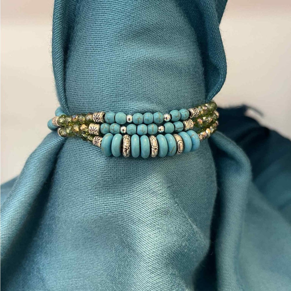 Turquoise and Green Beaded Bracelet with Silver Accents